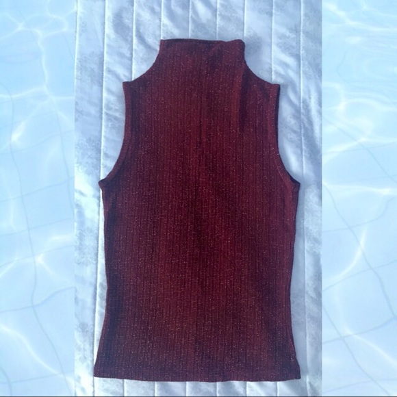 Red metallic turtle neck - Picture 1 of 3